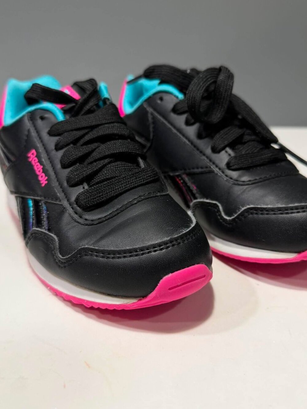 Reebok Royal Cljog 2 Girls Black Pink Blue Sneakers Size 10.5c